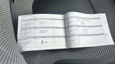 Renault Captur 1.5 dci 90 Iconic II Nav 5dr Auto Diesel Hatchback